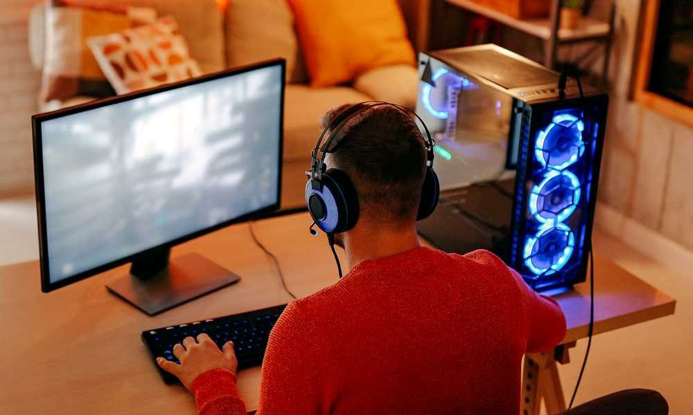آیا اینترنت فیبر نوری برای گیمرها انتخاب مناسبی است؟ مزایا و معایب